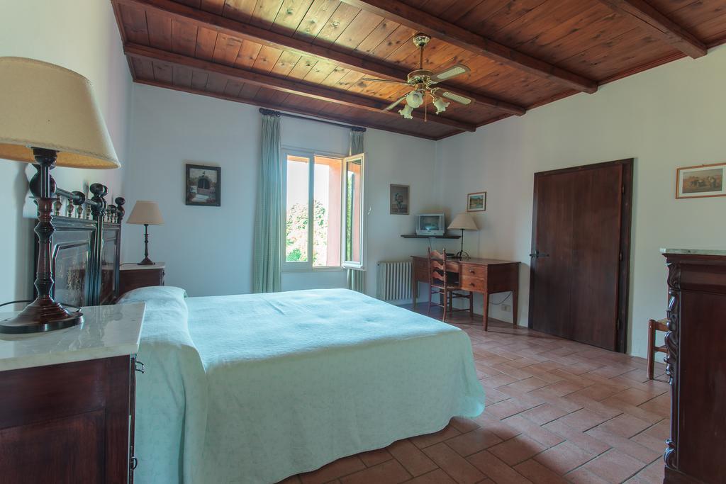 Agriturismo Il Pettirosso Guest House Forli Exterior photo